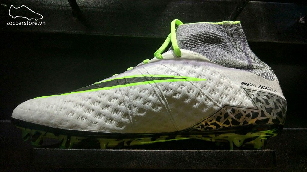 nike hypervenom ghost